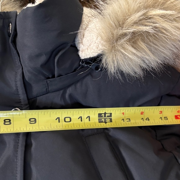 Women’s M Lauren Ralph Lauren Designer Black Puffer Jacket with Faux Fur - Picture 10 of 17